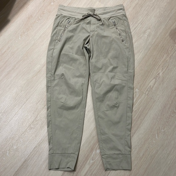 Athleta Trekkie jogger! - Picture 4 of 10